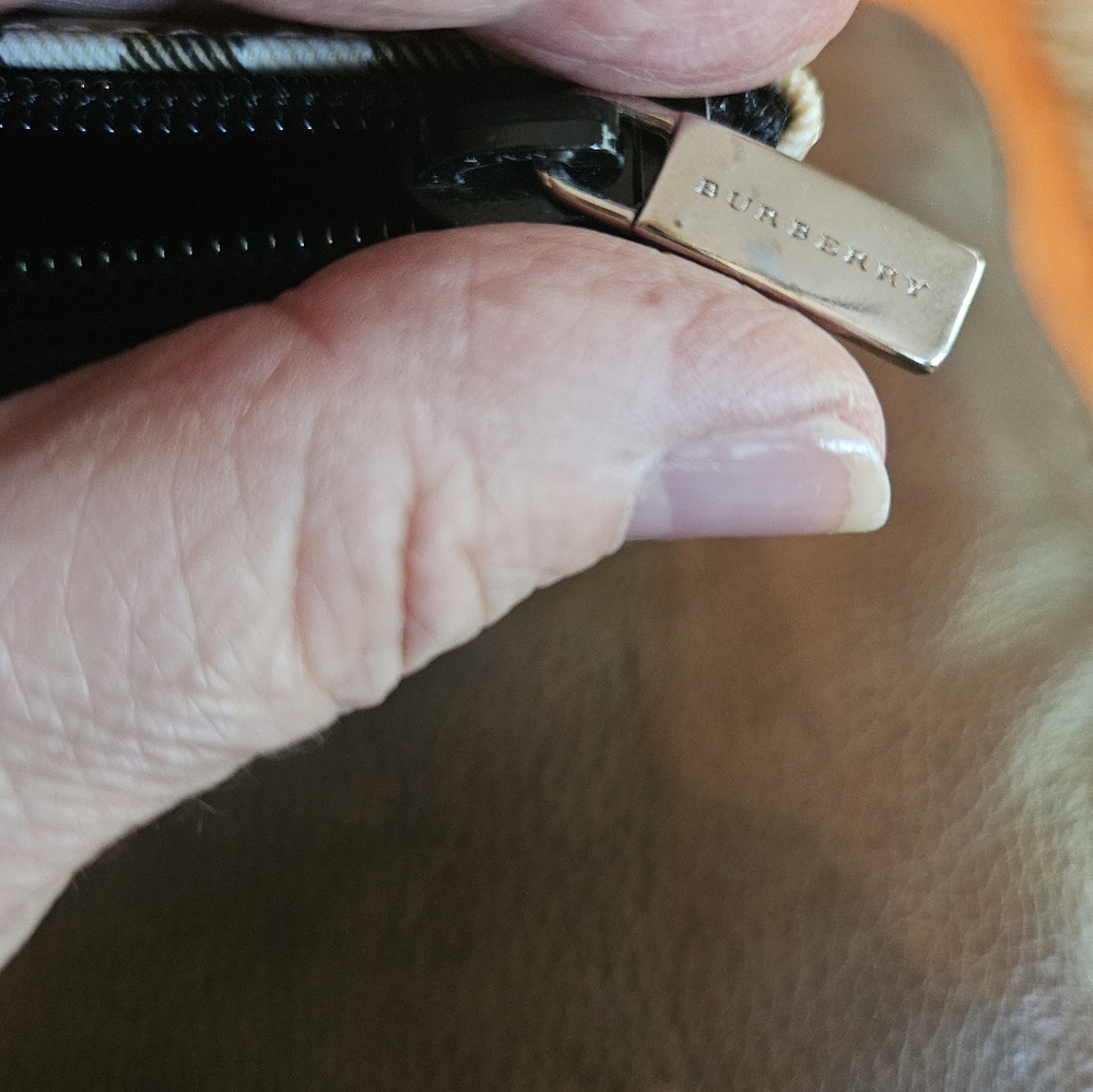 Classic Burberry clutch bag - Picture 6 of 7